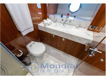 Sunseeker 86 Yacht