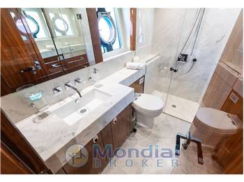 Sunseeker 86 Yacht