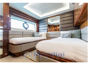 Sunseeker 86 Yacht