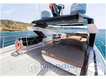 Sunseeker 86 Yacht