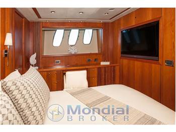 Sunseeker Predator 82