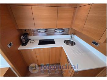 Sunseeker Portofino 48