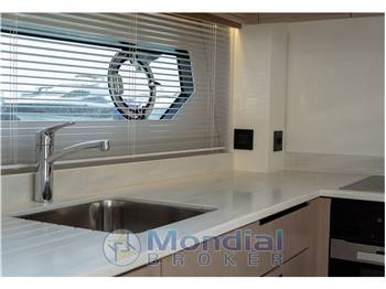 Sunseeker Predator 55 EVO