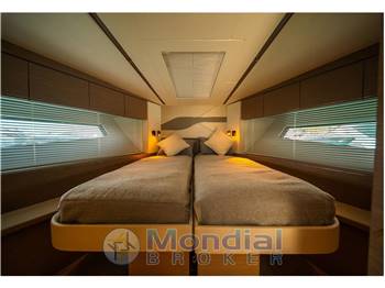 Sunseeker Predator 55 EVO