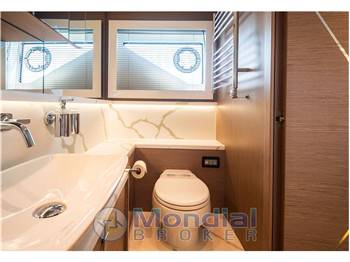Sunseeker Predator 65