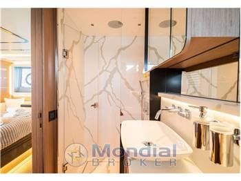 Sunseeker Predator 65