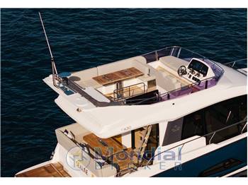 Sealine F430