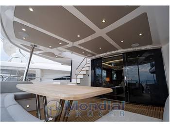 Sunseeker 86 Yacht