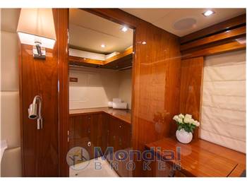 Sunseeker 86 Yacht