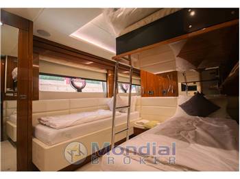 Sunseeker 86 Yacht