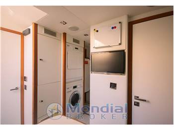 Sunseeker 86 Yacht