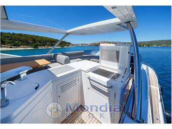 Sunseeker 76 Yacht