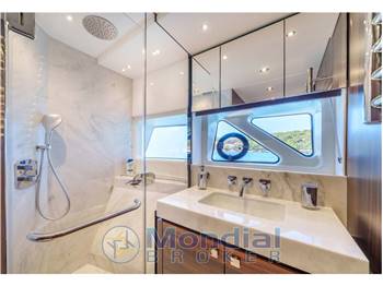 Sunseeker 76 Yacht