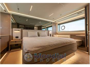 Sunseeker Predator 65