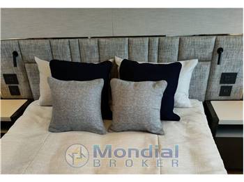 Sunseeker Manhattan 68