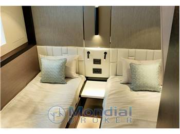 Sunseeker Manhattan 68