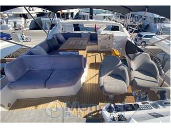 Sunseeker 68 Sport Yacht