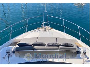 Sunseeker 68 Sport Yacht