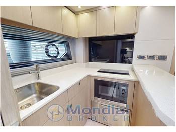 Sunseeker Predator 50