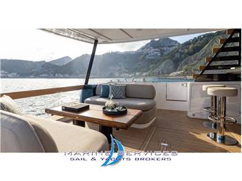 AZIMUT MAGELLANO 60