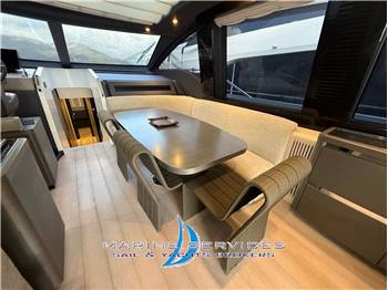AZIMUT S8