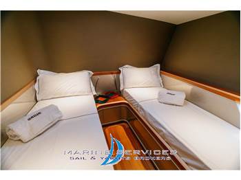 MAXI DOLPHIN WALLY 77