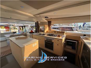 Fountaine Pajot Aura 51