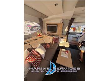 Fountaine Pajot Aura 51