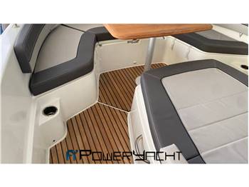Jeanneau Cap Camarat 9.0 CC