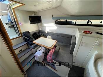 BOSTON WHALER 31L