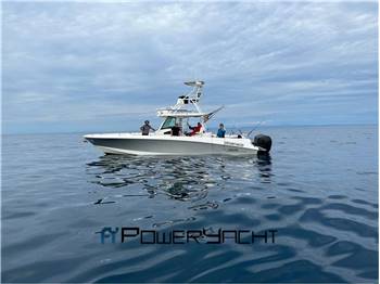 BOSTON WHALER 370 OUTRAGE
