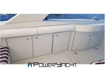 Pershing 39