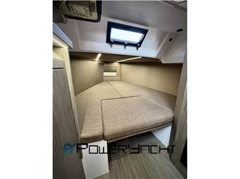 Ranieri Cayman 33.0 Executive