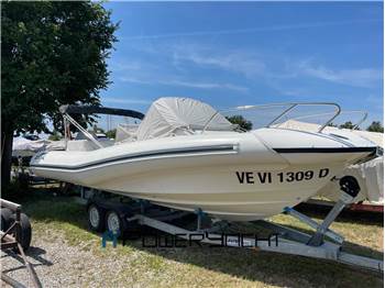 Zodiac 700
