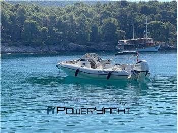 Zodiac 700