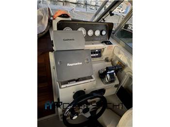 BOSTON WHALER 25 WA