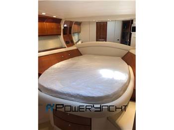 Pershing 54
