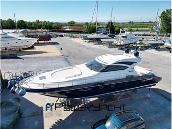 CAYMAN YACHTS 52WA
