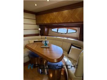 CAYMAN YACHTS 52WA