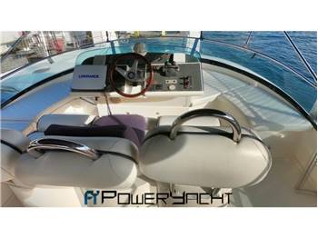 Fairline Squadron 52