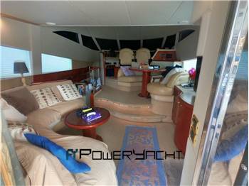 Fairline Squadron 52