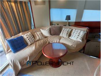 Fairline Squadron 52
