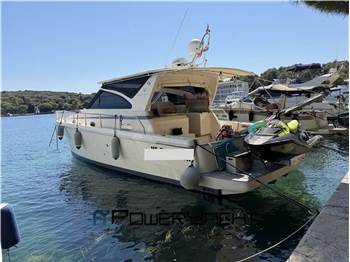 Cayman Yachts 38 WA