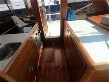 Alaska Yachts 53 Sedan