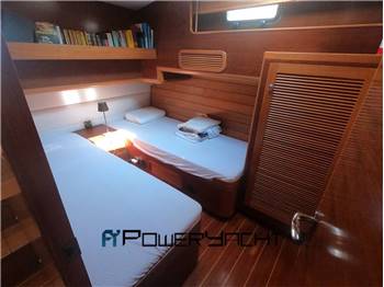 Alaska Yachts 53 Sedan