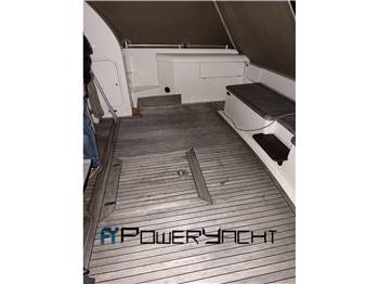 FERRETTI 150 Fly