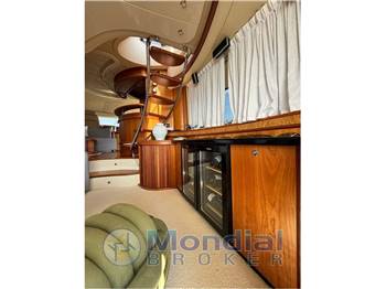 AZIMUT YACHTS 68 Fly