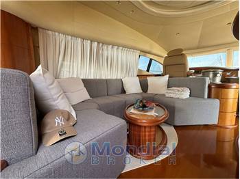 AZIMUT YACHTS 68 Fly