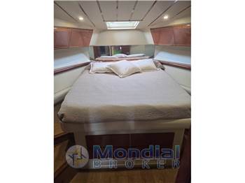 FERRETTI 120