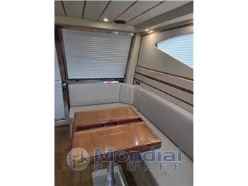 FERRETTI 120